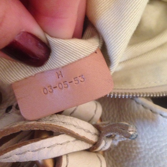 ❤️SOLD Authentic Chloe Paddington in Cream w/ tags - Picture 3 of 4