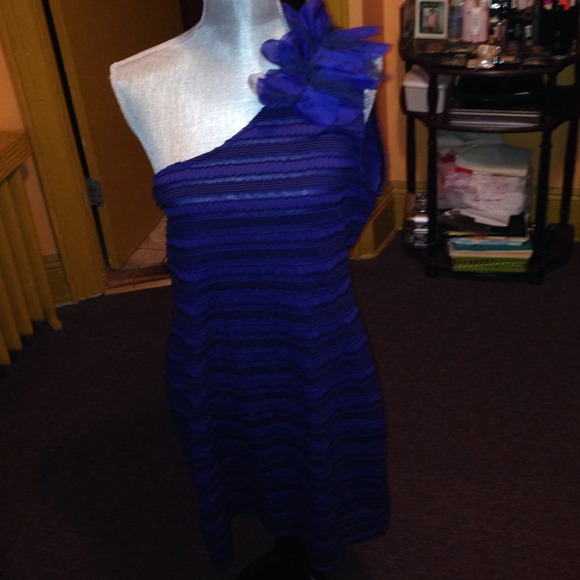 Navy blue one shoulder cocktail dress