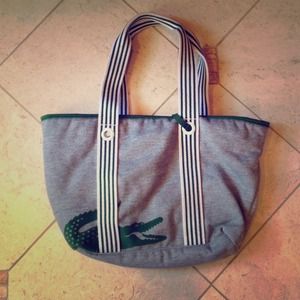 🌟✨HOST PICK✨🌟Cute LACOSTE tote!