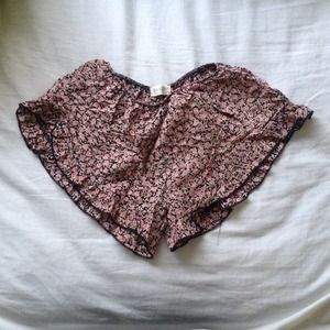 Brandy Melville Floral Vodi Shorts