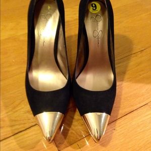 🎉Host Pick🎉NWOT Black Suede Gold Cap Toe Pumps