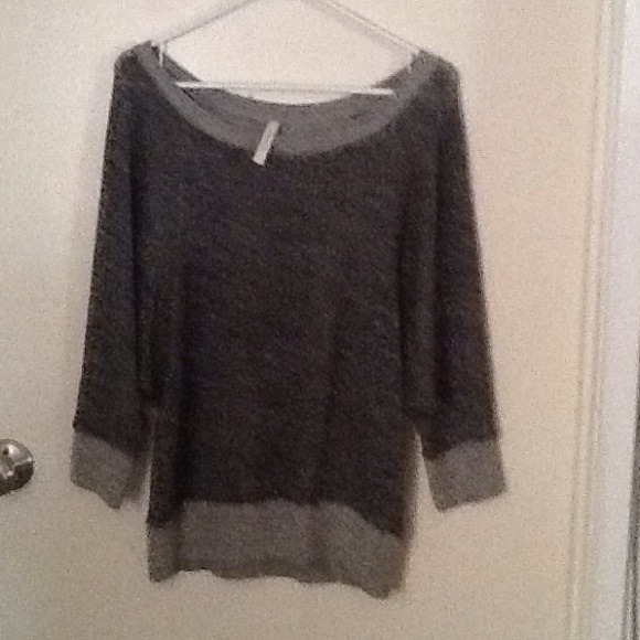 Off-shoulder sweater