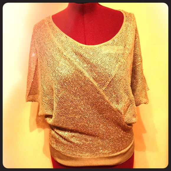 matty m Butterfly Sleeve Sequined Top