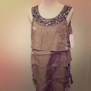 🚨SOLD🚨 NWT Champaign top