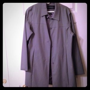 Nicole Miller (New York) Gray Raincoat!