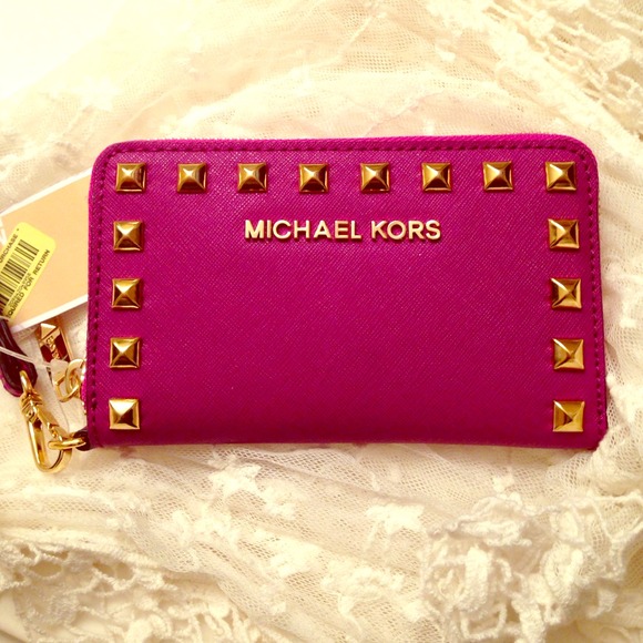 💥1⃣DAY SALE💥Selma Stud Multi-function case