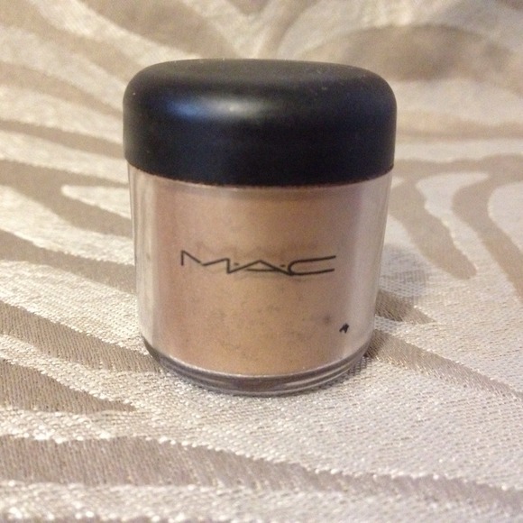 *SOLD*MAC Cocomotion Pigment Old Packaging=More