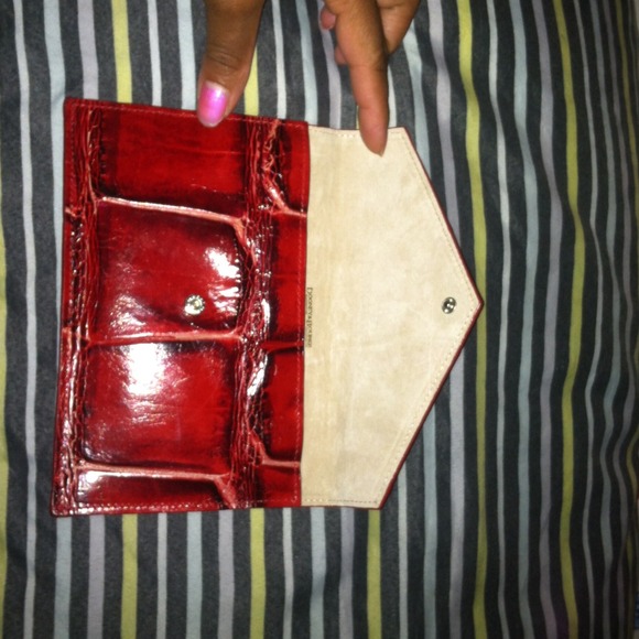Wallets - Picture 2 of 4
