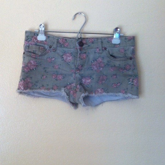 Floral F21 Shorts