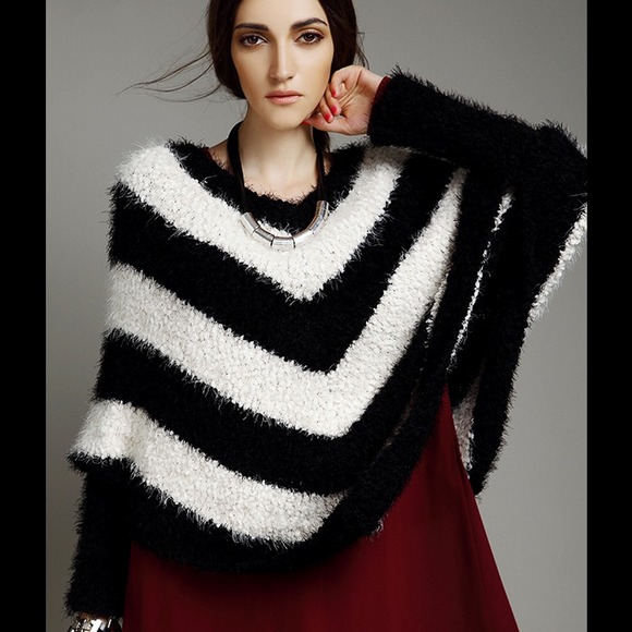 Chevron poncho sweater - Picture 1 of 2
