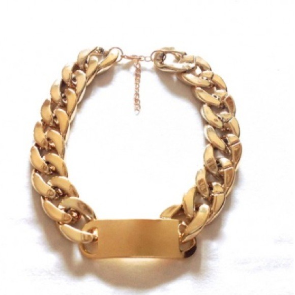 Gold chain necklace