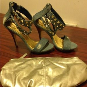 Jean Nine West Sandals w/ Beaded ankle Strap..