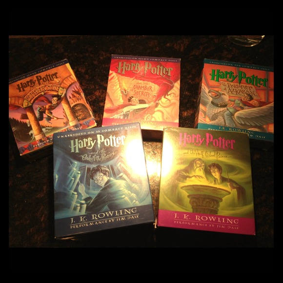 Harry Potter Books on CD (5 of 7) - no scratches!