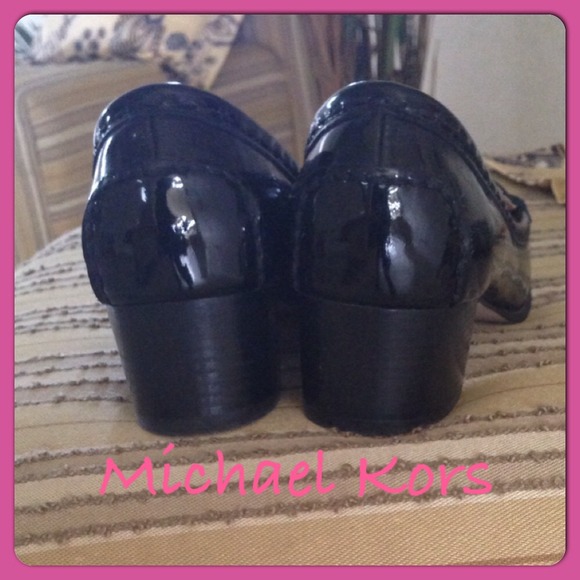 π«SOLDπ«πHP 8/10π Michael Kors Penny Loafer - Picture 3 of 4