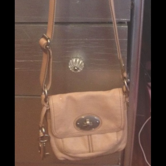 🚫SOLD ON EBAY🚫Pale Pink Fossil Crossbody Bag - Picture 2 of 4