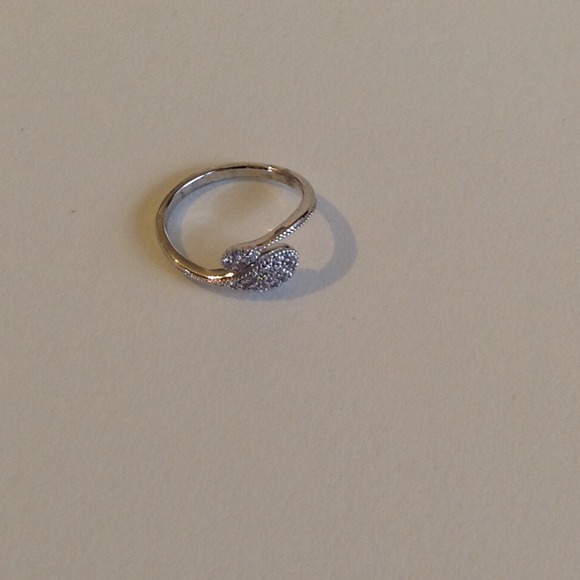 NWT Silver ring - Picture 3 of 4