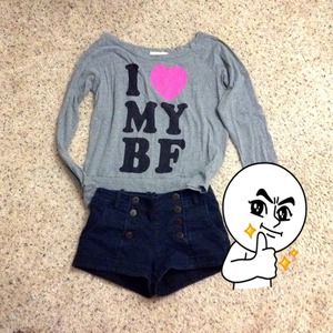 Long sleeve tee and high waist shorts