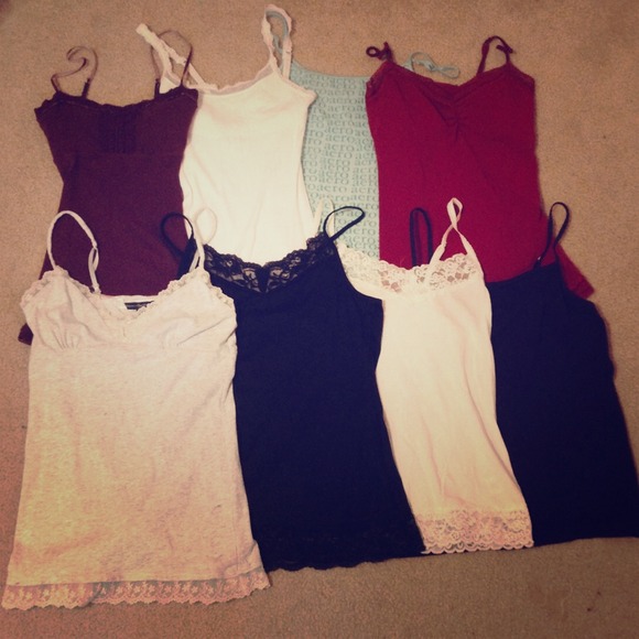 HOLD! Tank tops + messenger bag bundle ❤️