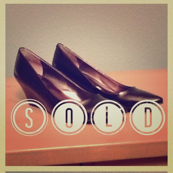 "REDUCED" Nine West patent leather wedge heel
