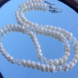 Absolutely Stunning Pearls @ Swarovski Crystals💞