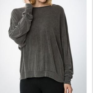 Looking for Samantha Top- brandy Melville