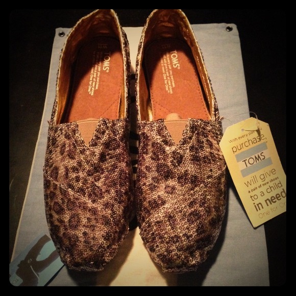 TOMS Leopard Glitters w/ bag, Bracelet & Sticker