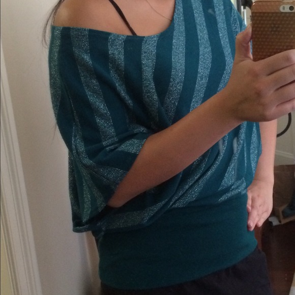 Off Shoulder Top - Picture 4 of 4
