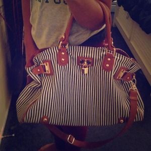 Navy and white pinstripe bag! With longer strap
