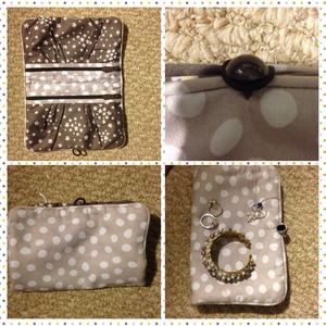 💥Thirty-One Jewelry Roll 💥FREE w/ purchase