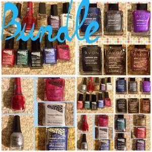 🔴TRADED🔴Avon Nail Polish to @jazzierhoze