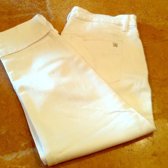 ###SOLD!!!!! ####Joes White Capris