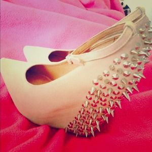 Ordered the wrong size and they were final sale.