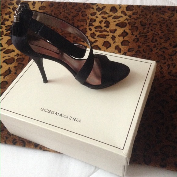 BCBG black heels - Picture 1 of 2