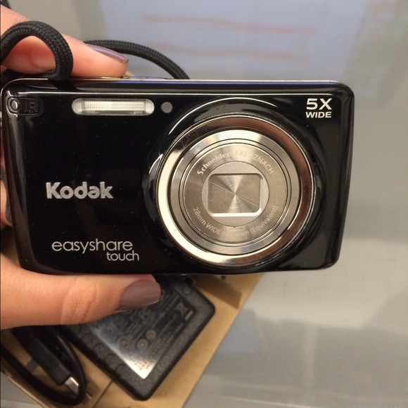 🔴Sold🔴Kodak touchscreen camera - Picture 3 of 4