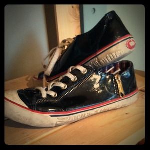 Juicy Couture zipper sneakers