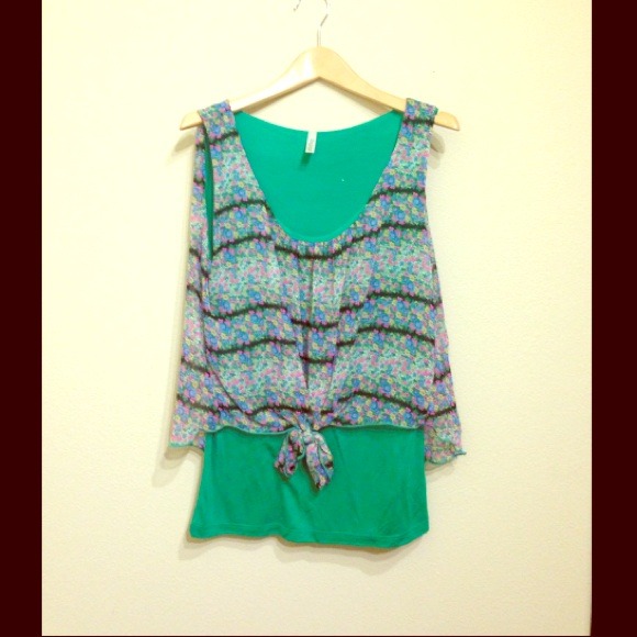Green flower print top