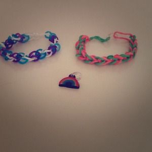 Loom bracelet with a charm