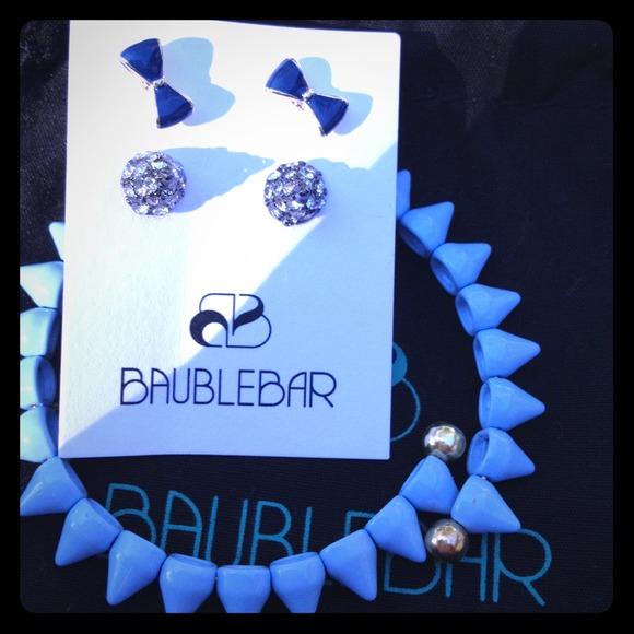 Earrings and bracelet