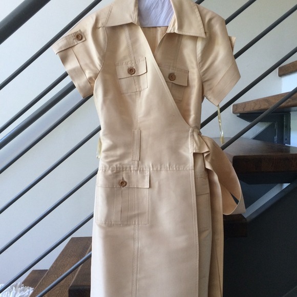 Diane von Furstenberg Size 4 Silk Safari Dress