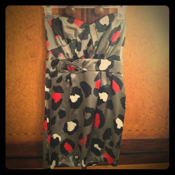 Strapless red, black, and gray leopard print