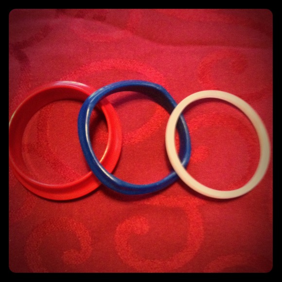 Red, white & blue plastic bangle bracelets