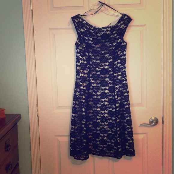 Delaru party dress