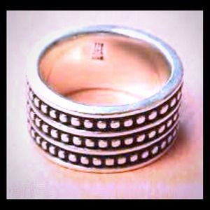 SOLD!!!!!JAMES AVERY RETIRED BEADED BAND
