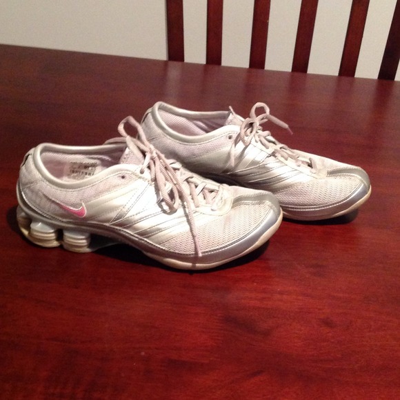Nike shox