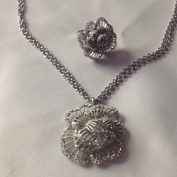 Necklace & Ring Set