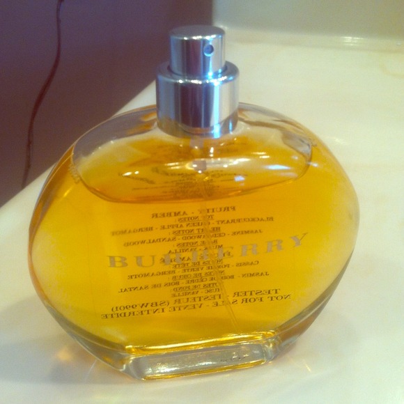 🎀Burberry Perfume 3.3 oz tester/tokidoki bundle🎀