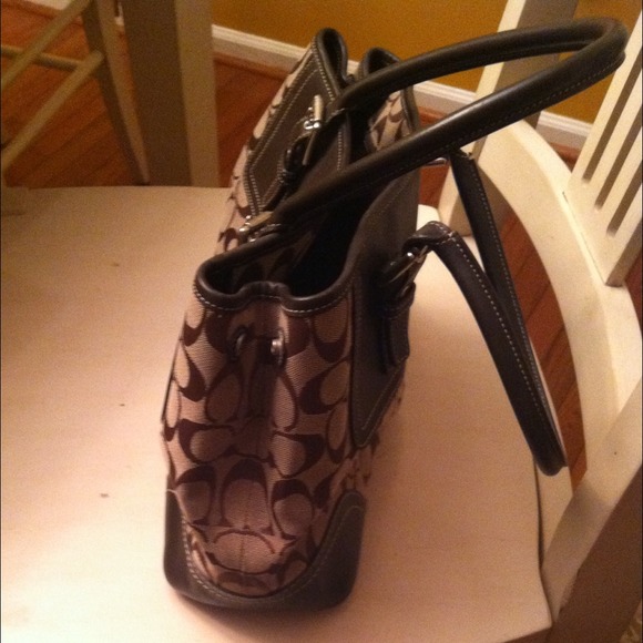 Coach handbag - Picture 2 of 4