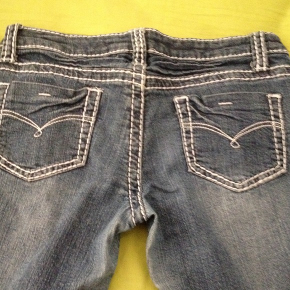 Your new favorite jeans!! - Picture 3 of 3