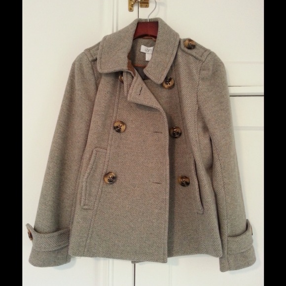 LOFT Jackets & Blazers - LOFT beautiful peacoat