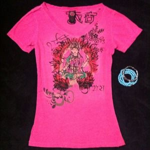 Lucky Brand V-neck shirt ~ size M